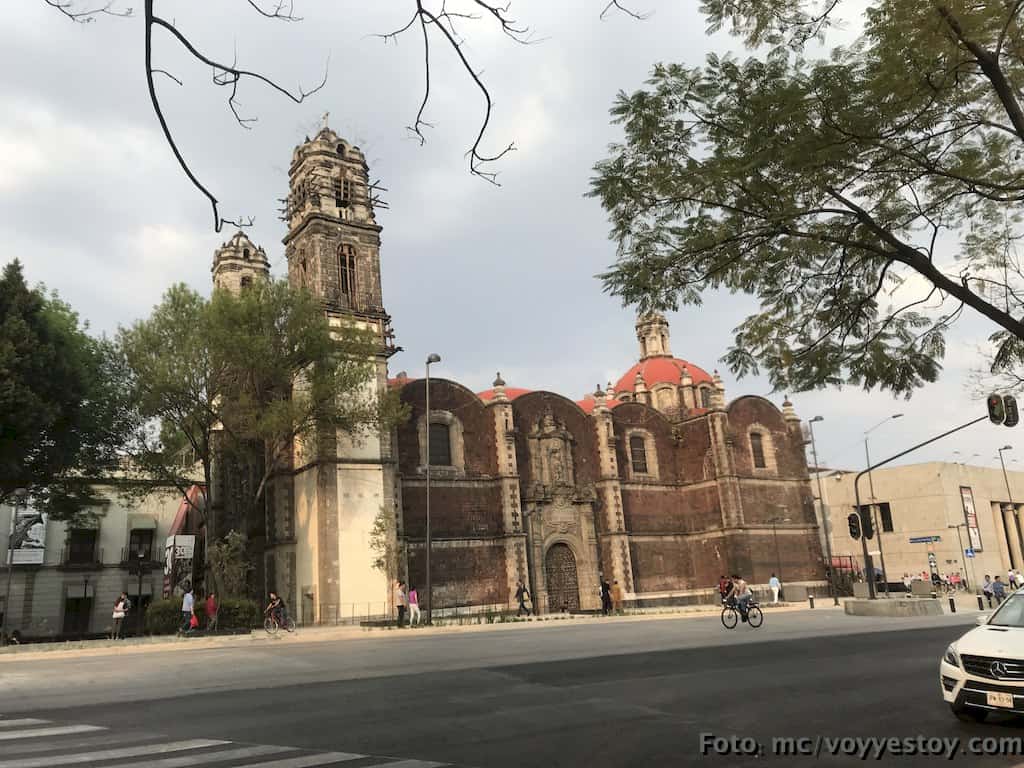 El templo de San Hipolito en la Ciudad de México